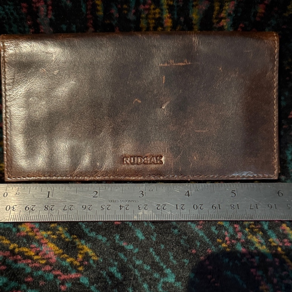 RUDSAK Dark Brown Leather Bifold Long Slim Card Holder